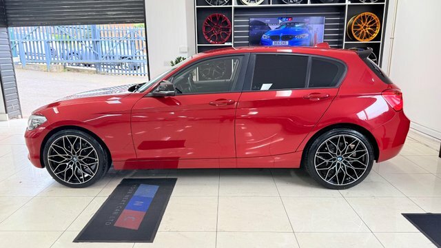 BMW 1 Series 2.0 120D Sport CU67RXN Red #3