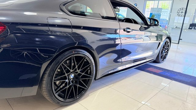 BMW 4 Series 2.0 420D M Sport CP69CMU Black #4