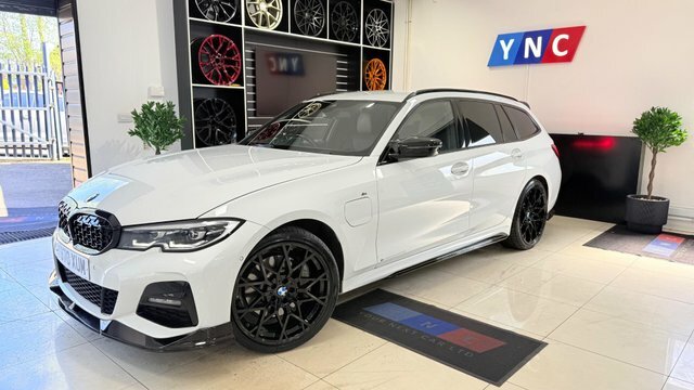 BMW 3 Series 2.0 330E 12Kwh M YB70XUM White