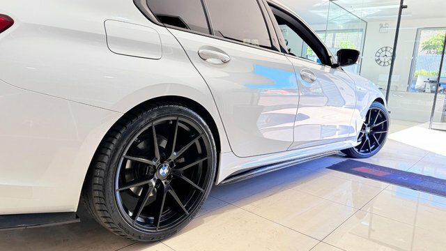 BMW 3 Series 2.0 318I M Sport YC21HHV White #5