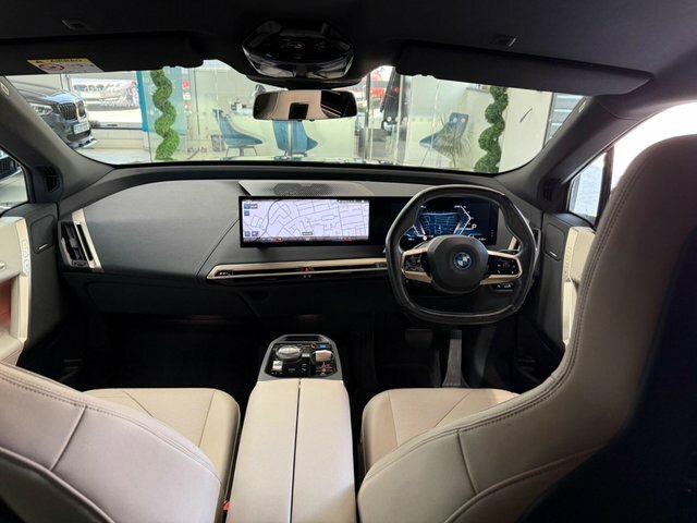BMW iX 40 76.6Kwh M Sport ET22MJJ Grey #3