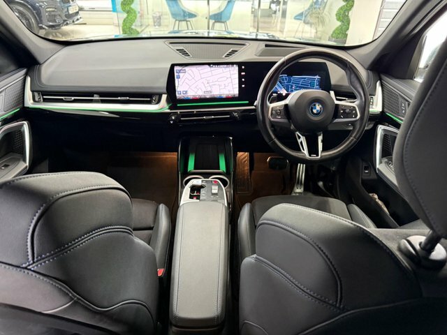 BMW iX1 30 66.5Kwh M Sport FJ73UUD Green #5