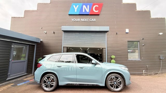 BMW iX1 30 66.5Kwh M Sport FJ73UUD Green #4