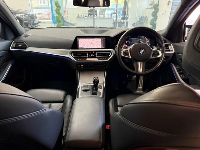 BMW 3 Series 2.0 320I M Sport HT21URX Black #2