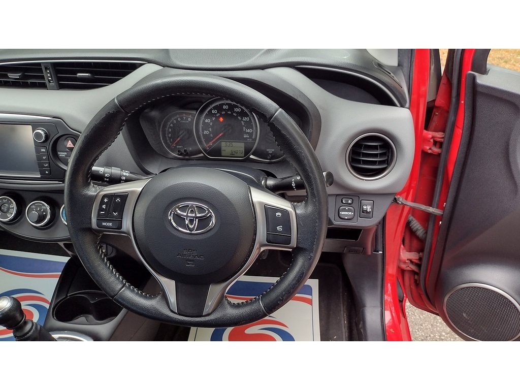 Toyota Yaris Dual Vvt-i Icon PF65TMV Red #6