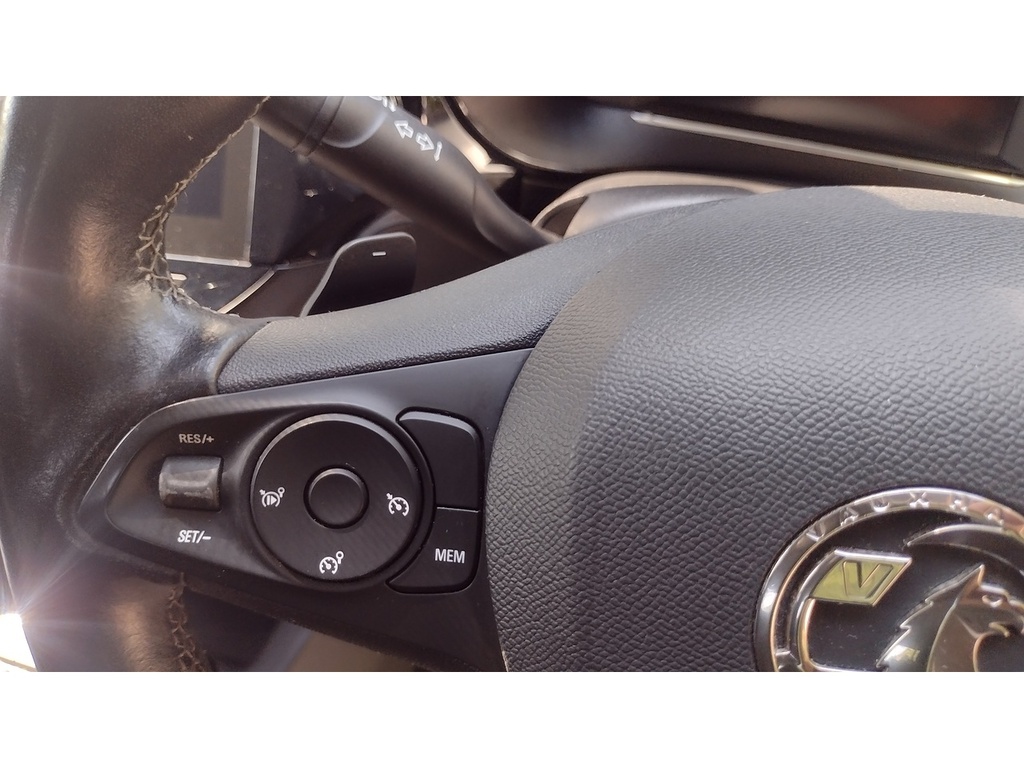 Vauxhall Corsa Turbo Elite Nav Premium LL20XRJ White #4