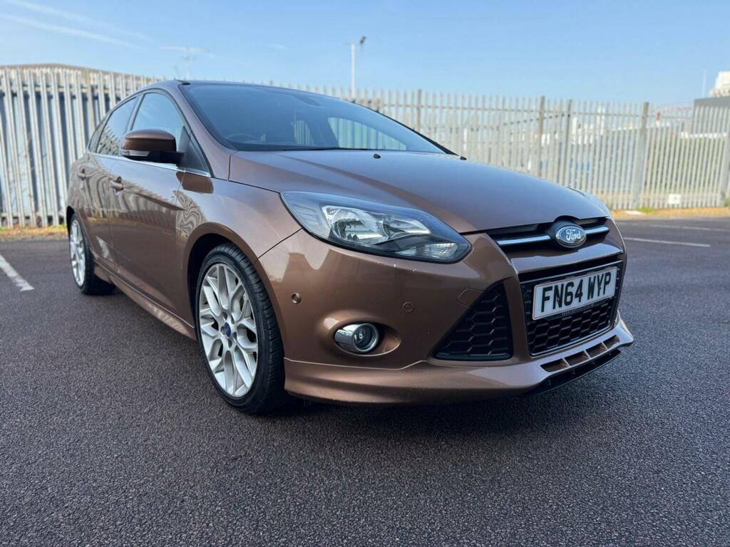 Ford Focus Hatchback 1.6 Tdci Zetec S Euro 5 Ss 2014 Brown