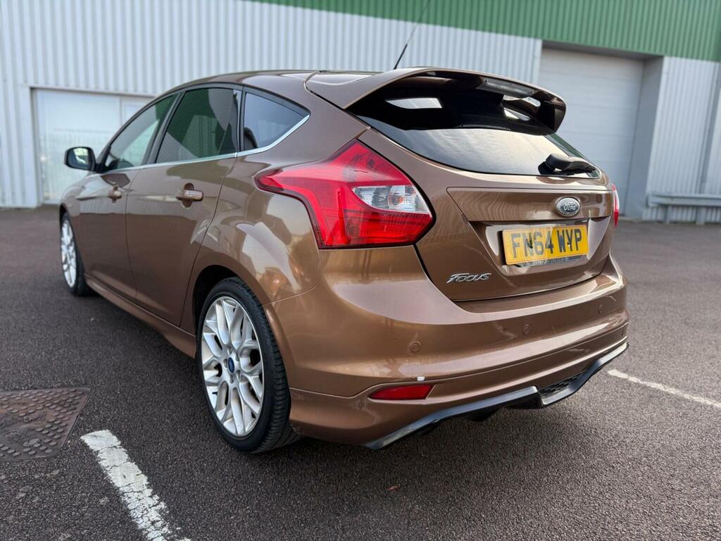 Ford Focus Hatchback 1.6 Tdci Zetec S Euro 5 Ss 2014 FN64WYP Brown #4