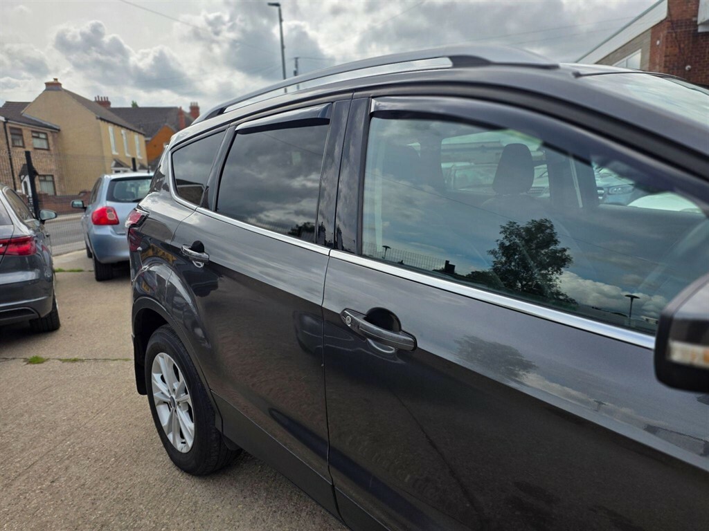 Ford Kuga 2.0 Tdci Titanium Awd Euro 6 Ss SL67KWZ Grey #2