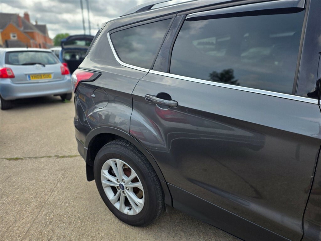 Ford Kuga 2.0 Tdci Titanium Awd Euro 6 Ss SL67KWZ Grey #4