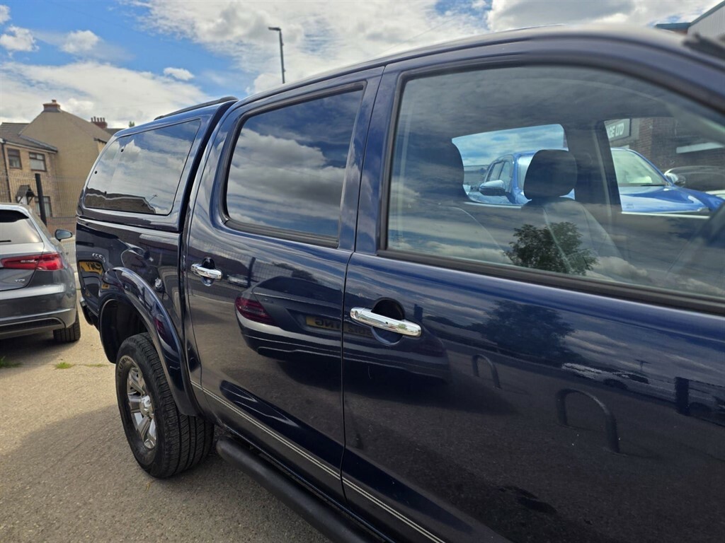 Toyota HILUX 3.0 D-4d Invincible 4Wd Blue #2