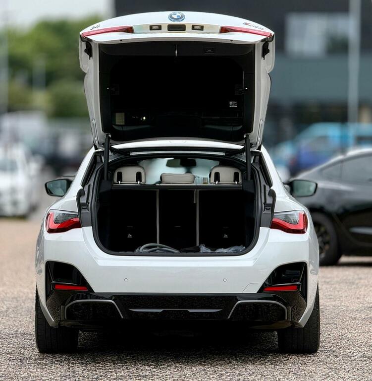 BMW i4 M50 83.9Kwh Gran Coupe 4Wd HN23TXY White #6
