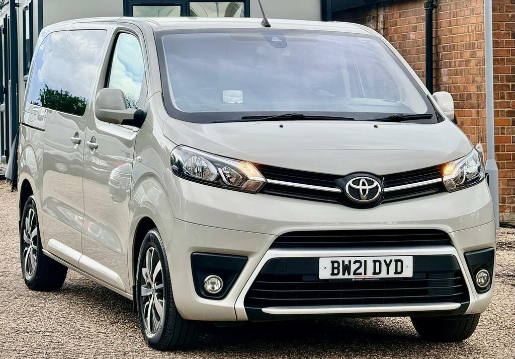 Toyota Proace Verso 2.0D Family Medium Mpv Mwb Euro 6 Ss Silver #4