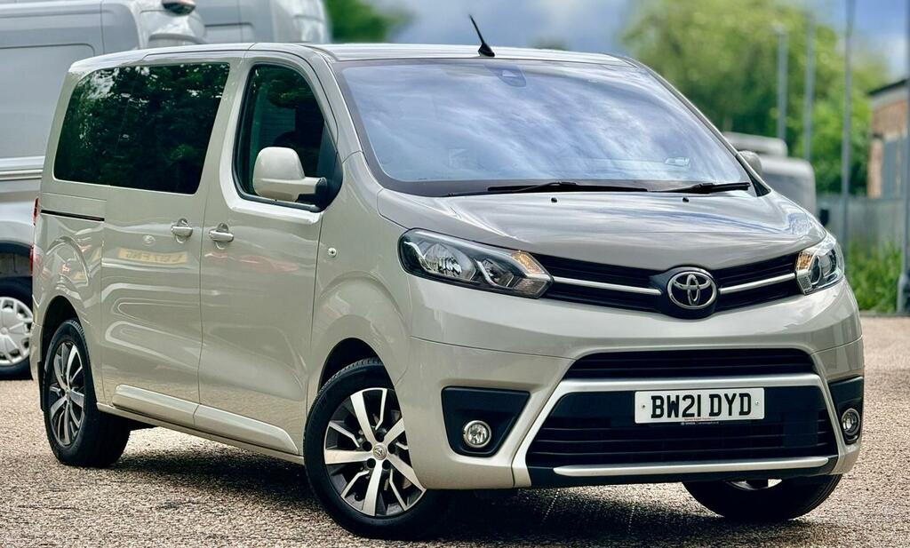 Toyota Proace Verso 2.0D Family Medium Mpv Mwb Euro 6 Ss Silver #2