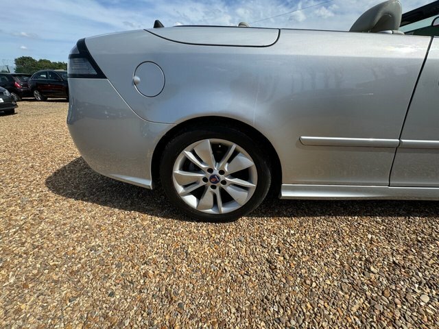 Saab 9-3 9-3 Turbo Edition White #21