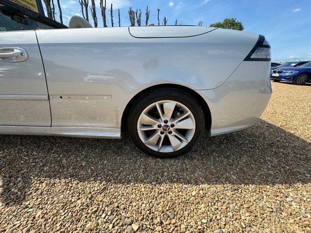 Saab 9-3 9-3 Turbo Edition White #18