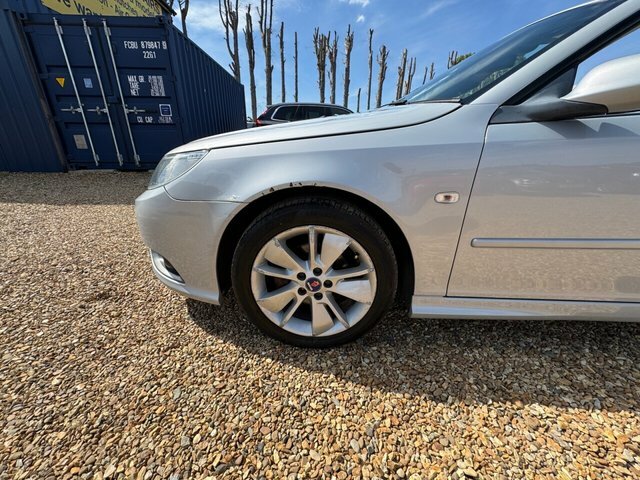 Saab 9-3 9-3 Turbo Edition White #19