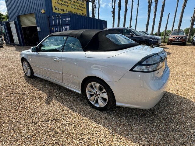 Saab 9-3 9-3 Turbo Edition White #25