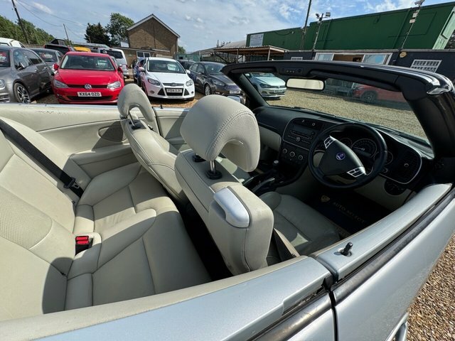 Saab 9-3 9-3 Turbo Edition White #10