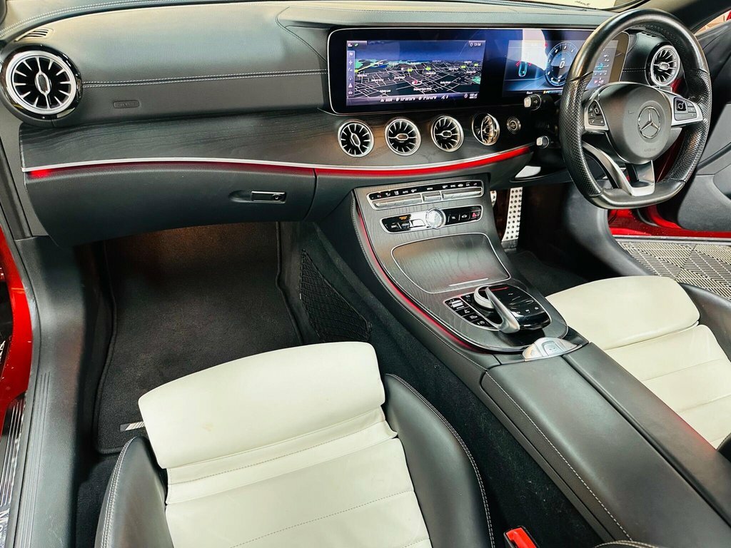 Mercedes-Benz E Class 2L Amg Line Red #3