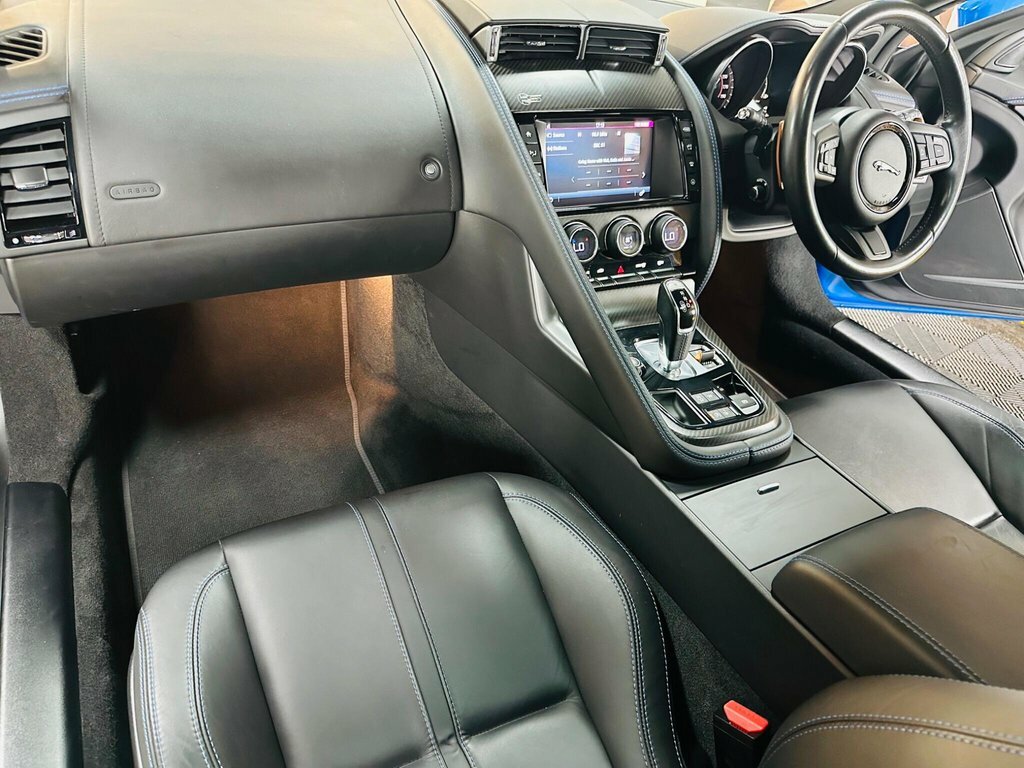 Jaguar F-Type 3L British Design Edition YH16GBM Blue #5