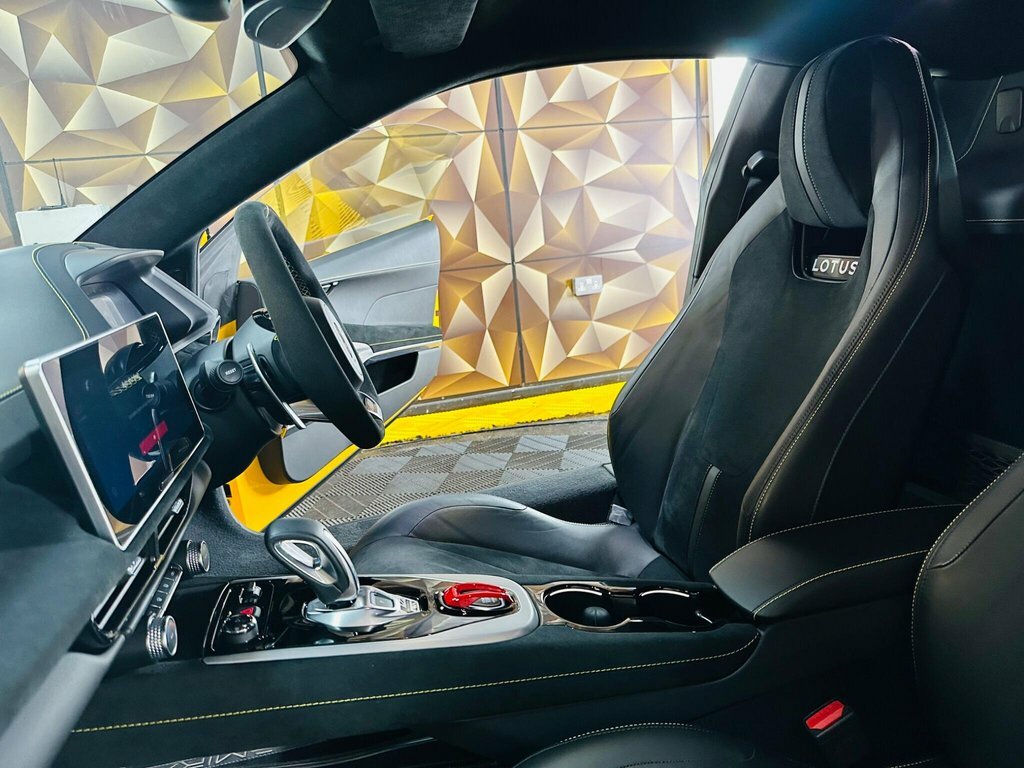Lotus Emira 2L First Edition Yellow #2