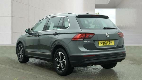 Volkswagen Tiguan 1.4 Tsi Se Navigation Euro 6 Ss RV18CPN Grey #4