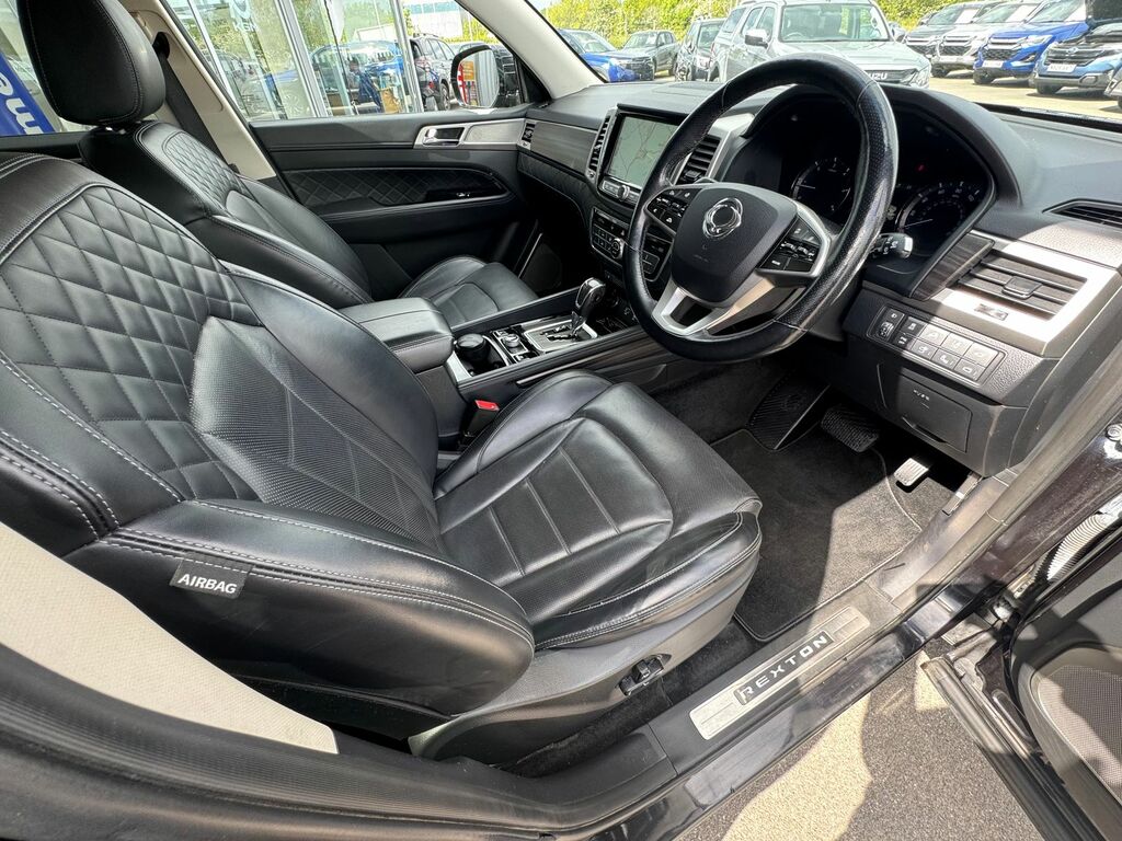 SsangYong Rexton 2.2D Ultimate Suv T-tronic 4Wd Euro 6 Black #2