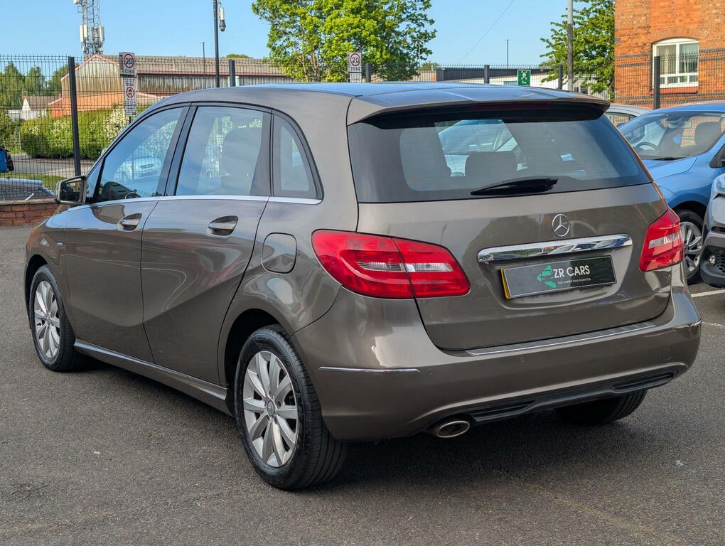 Mercedes-Benz B Class 1.6 B180 Blueefficiency Se 7G-dct Euro 5 Ss Grey #4