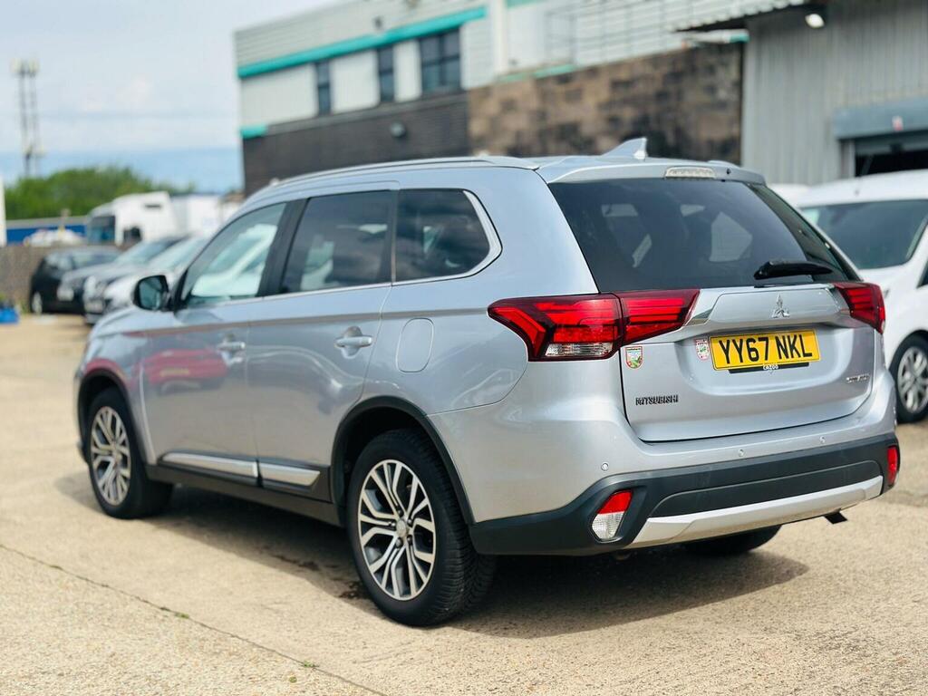Mitsubishi Outlander Suv 2.2 Di-d 3 4Wd Euro 6 Ss 201767 Silver #3