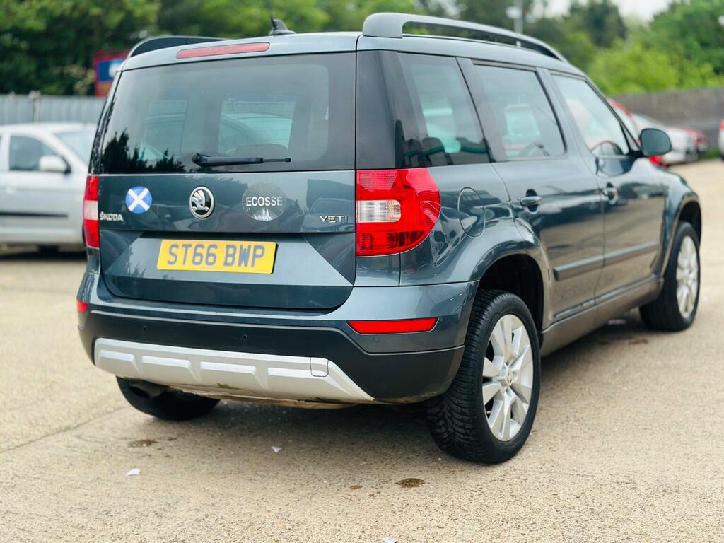 Skoda Yeti Suv 1.2 Tsi Se L Outdoor Euro 6 Ss 201666 ST66BWP Grey #4
