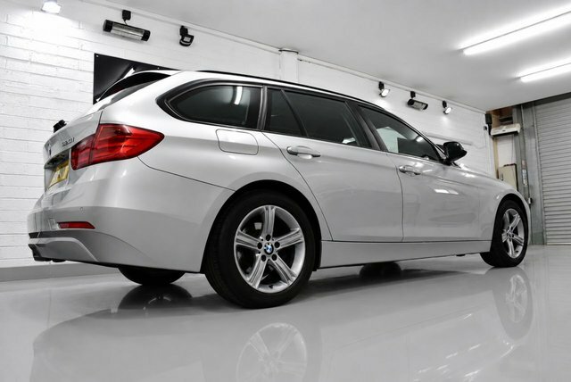 BMW 3 Series 2014 320I 184 2.0 Se Touring PE64XKK Silver #6