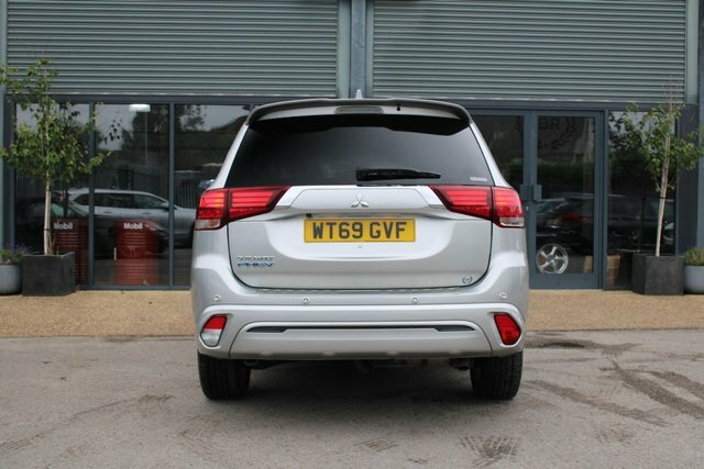 Mitsubishi Outlander 2.4H Twinmotor 13.8Kwh Dynamic Safety Suv Petr WT69GVF Silver #6