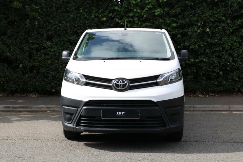 Toyota PROACE 2.0D 140 Icon Van White #2