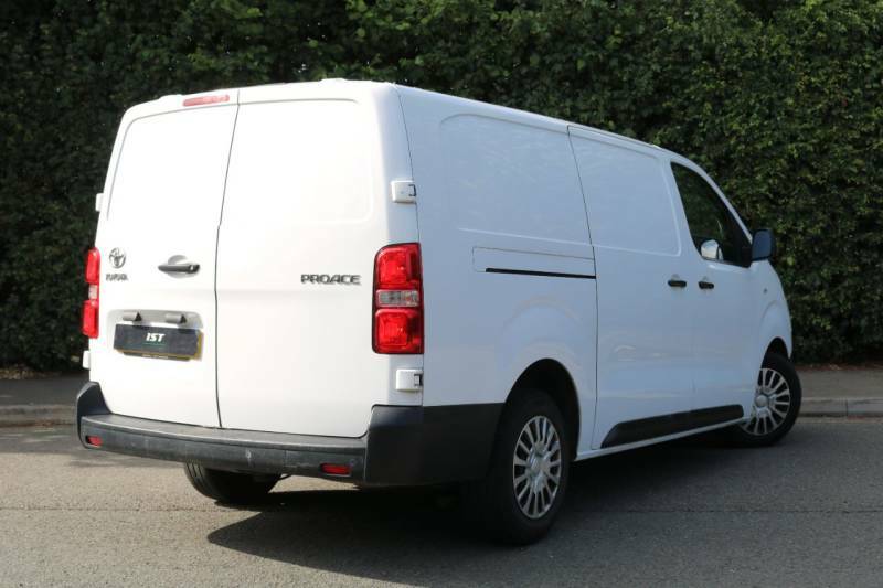 Toyota PROACE 1.5D Active Panel Van White #7