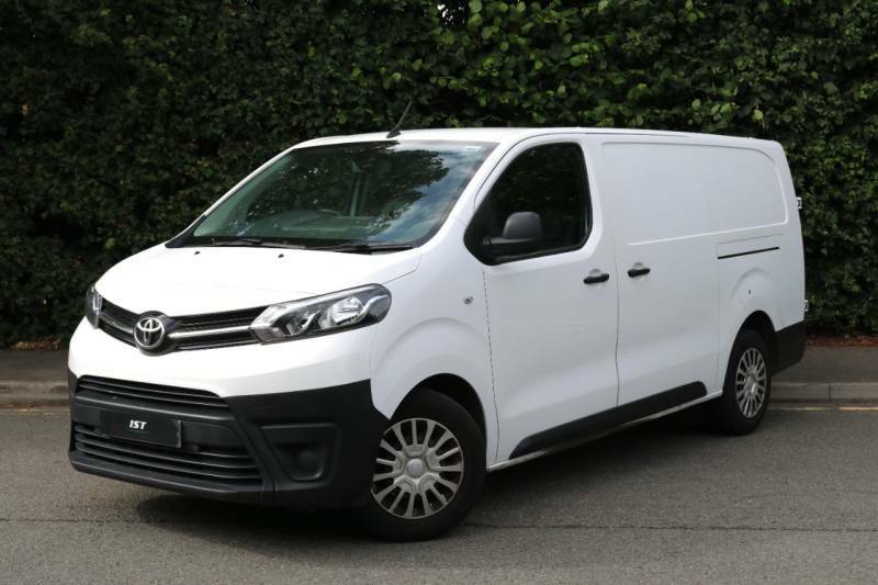 Toyota PROACE 1.5D Active Panel Van White #15
