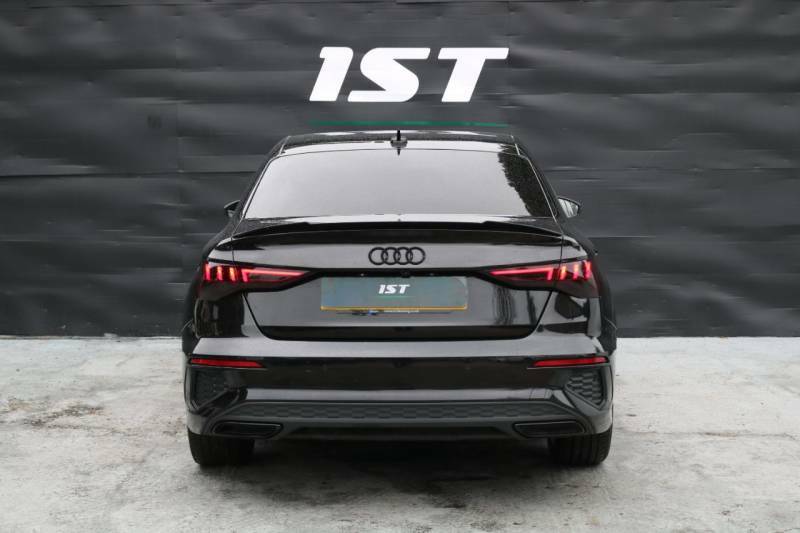 Audi A3 35 Tfsi Edition 1 S Tronic Black #6