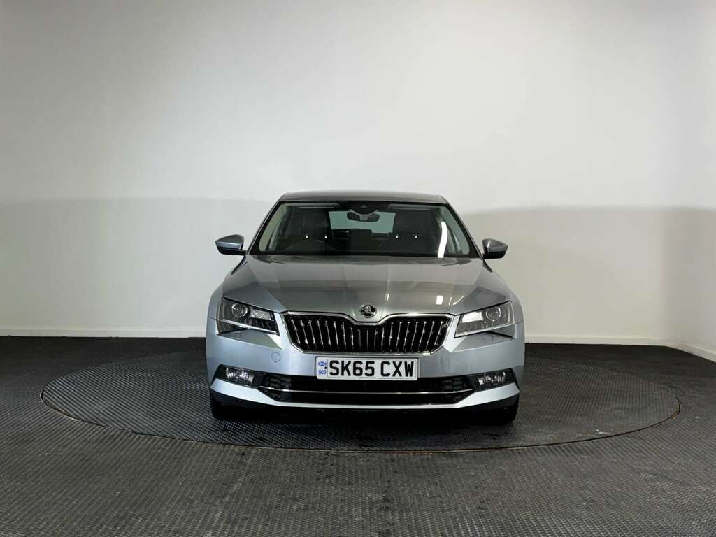 Skoda Superb 2.0 Tdi Se L Executive Hatchback Grey