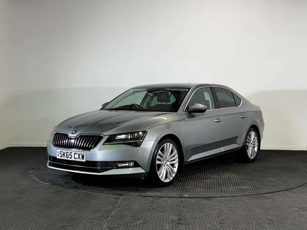 Skoda Superb 2.0 Tdi Se L Executive Hatchback Grey #2