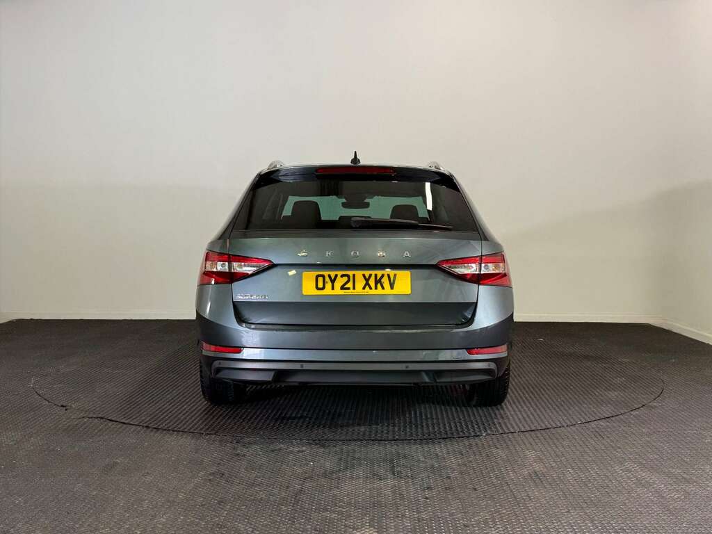 Skoda Superb 2.0 Tdi Se Technology Estate Eur Grey #5