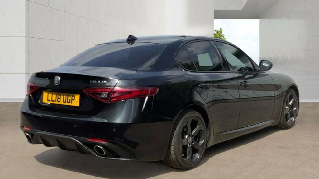 Alfa Romeo Giulia 2.2 Td Speciale Saloon Euro 6 Ss Black #3