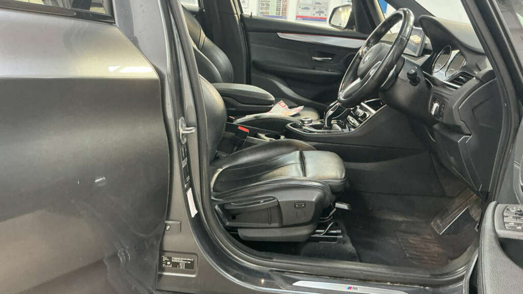 BMW 2 Series Gran Tourer 218I Se Blue #8