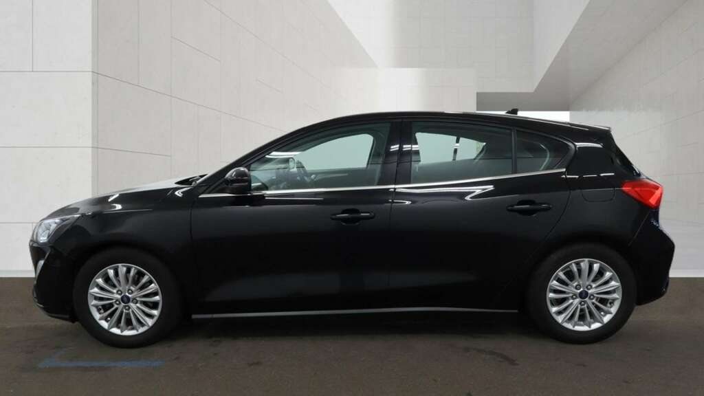 Ford Focus 1.0T Ecoboost Mhev Titanium Edition Hatchback EU70WNP Black #5