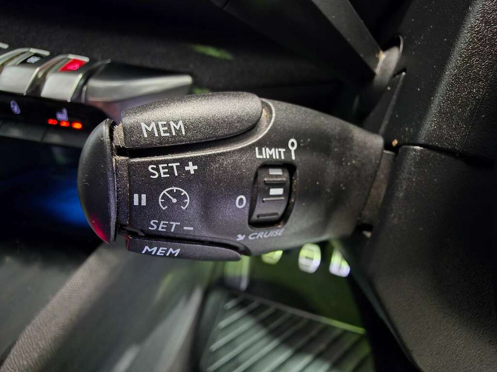 Peugeot 5008 Ss Active White #17