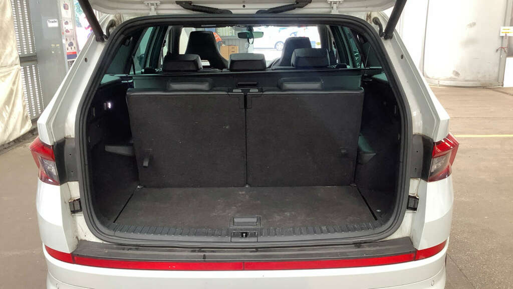 Skoda Kodiaq 2.0 Bitdi Vrs Suv Dsg 4Wd Euro 6 Ss White #4