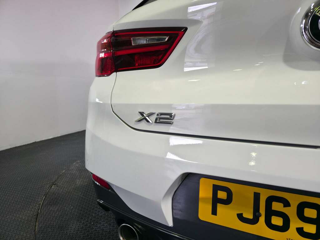 BMW X2 Se White #16