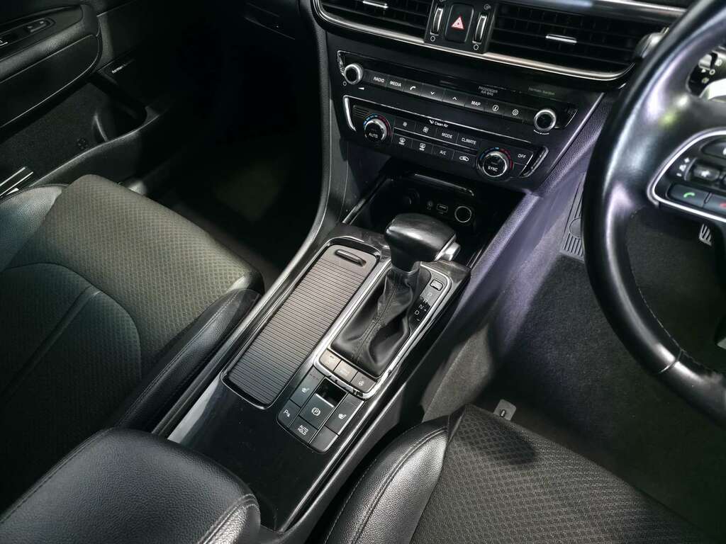 Kia Optima 1.7 Crdi 3 Saloon Euro 6 S S White #11
