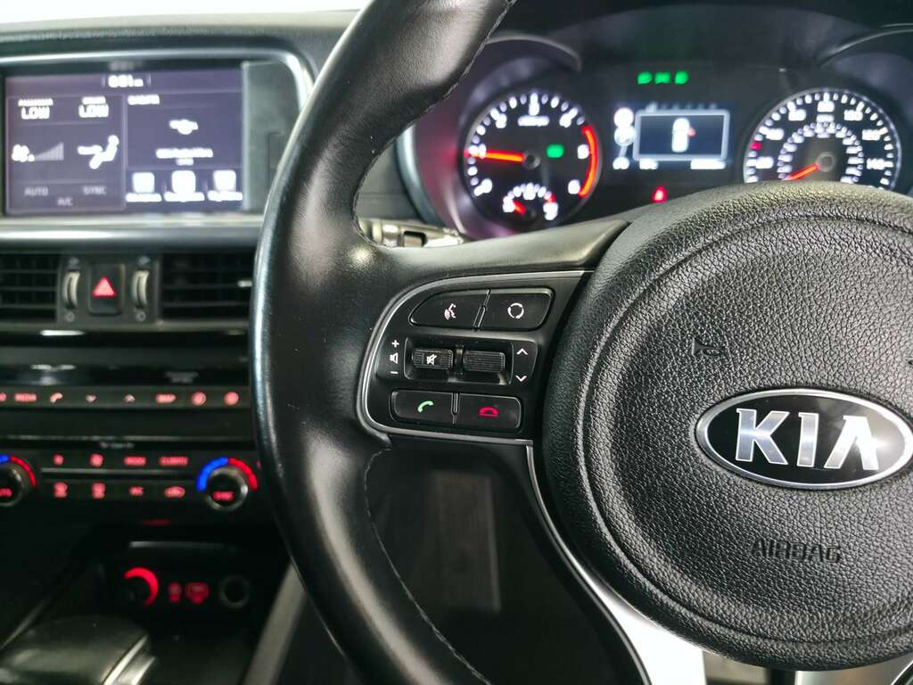 Kia Optima 1.7 Crdi 3 Saloon Euro 6 S S White #32