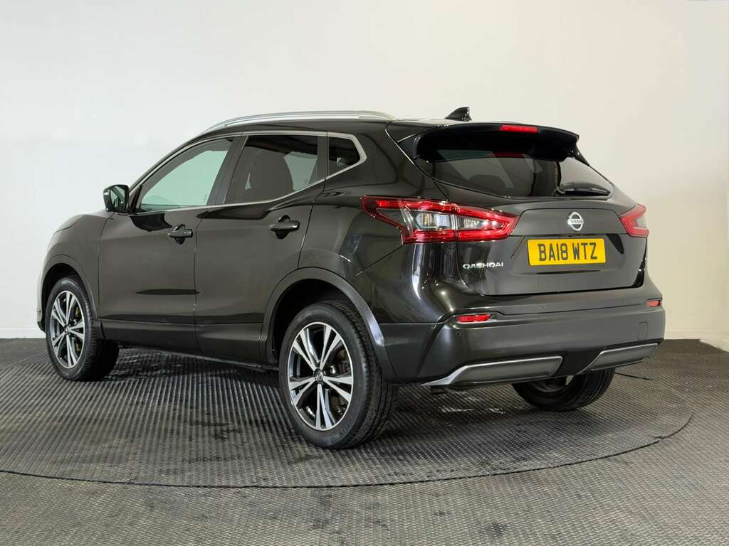 Nissan Qashqai 1.2 Dig-t N-connecta Suv Euro 6 Black #4