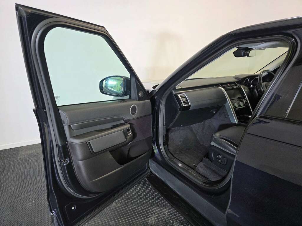 Land Rover Discovery 2.0 Td4 Se Tech 180 Bhp Blue #75